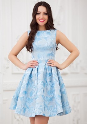 Короткое платье с юбкой солнце без рукавов  Eva 5211 голубое 