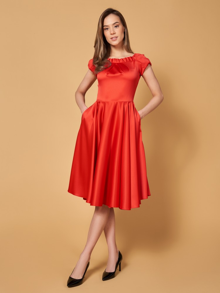 Коктейльное платье из атласа с карманами, красное