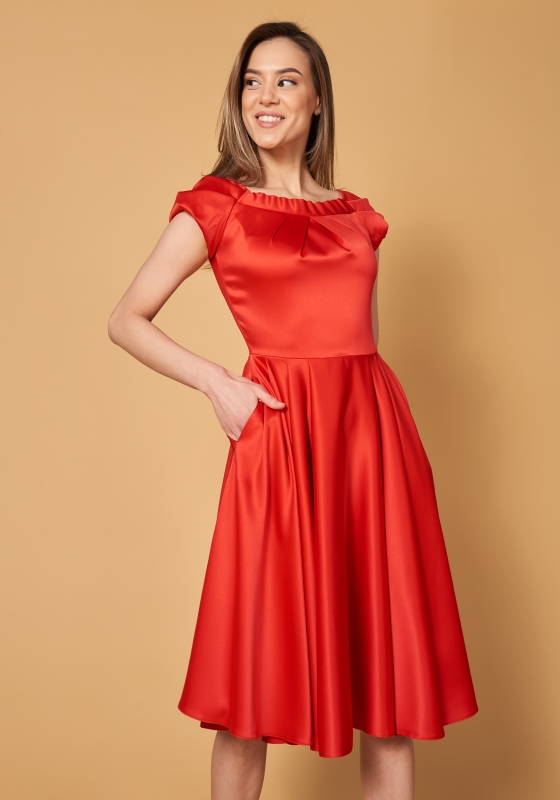Коктейльное платье из атласа с карманами, красное - Коктейльное платье из атласа с карманами, красное