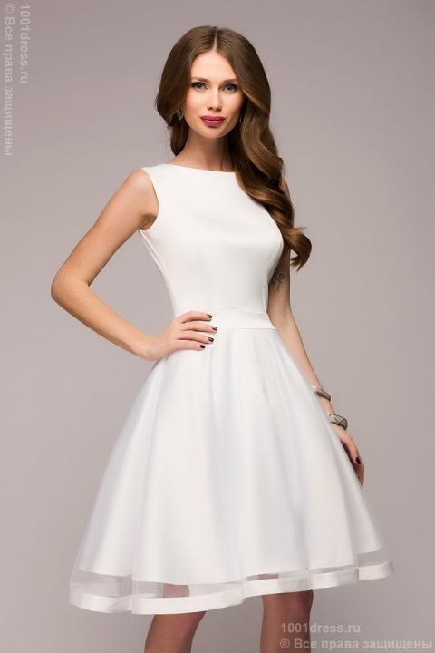 Белое платье без рукавов с вырезом и бантиками на спине - Белое платье без рукавов с вырезом и бантиками на спине