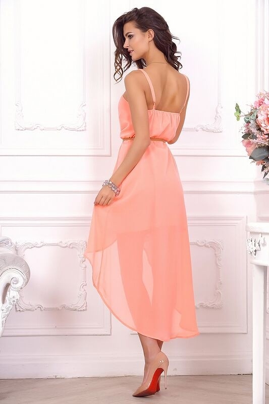 Шифоновое платье персикового цвета